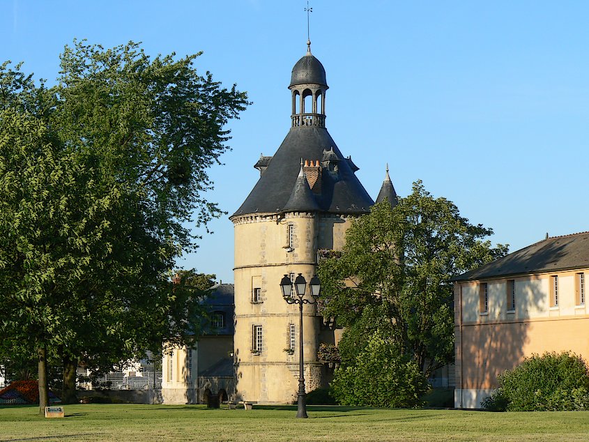 Le Donjon de Ste Genevieve-des-Bois: Le Donjon 052